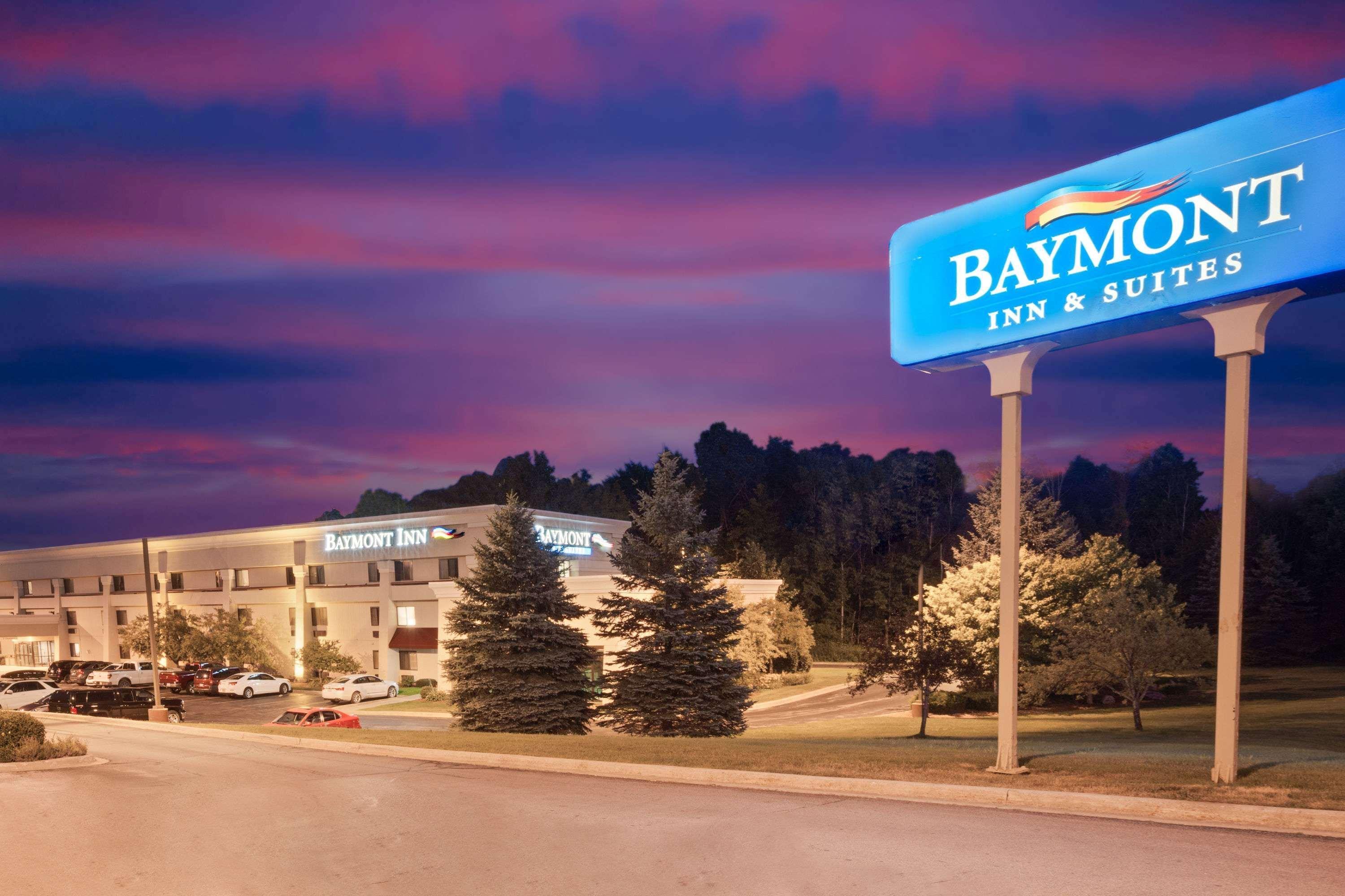 Baymont By Wyndham Traverse City Kültér fotó